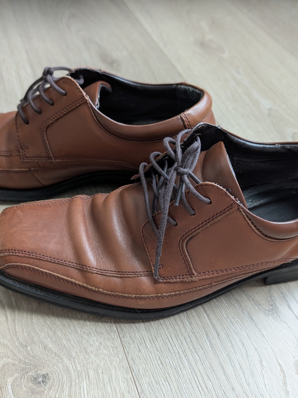 Dockers Men's Brown Leather Lace-Up Dress Shoes
